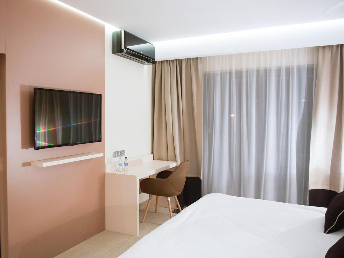 Hotel Kosma Kozmin Екстериор снимка