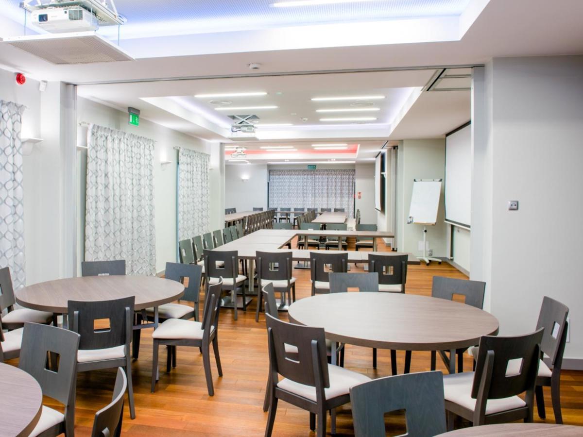 Hotel Kosma Kozmin Екстериор снимка