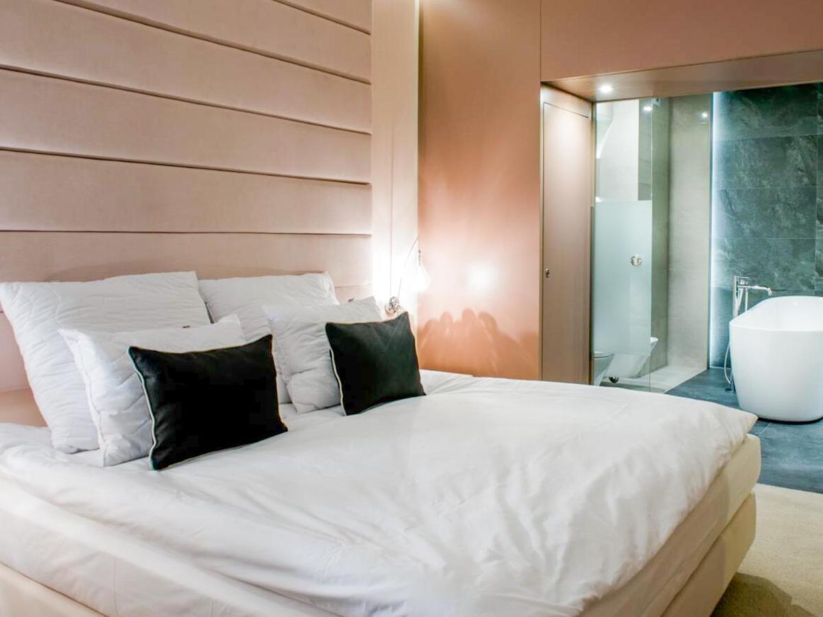 Hotel Kosma Kozmin Екстериор снимка